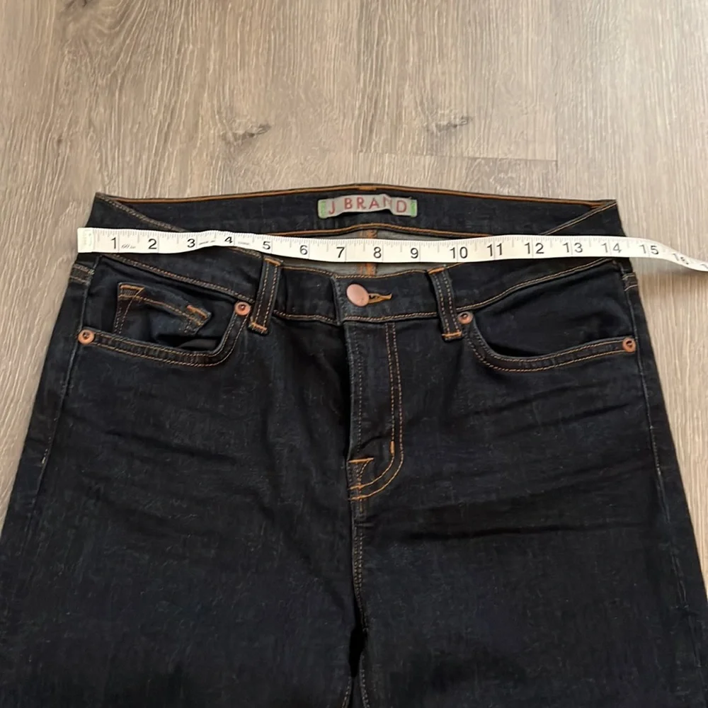 J Brand jeans. Size 28 - Picture 5 of 10